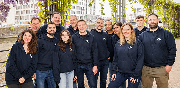 Das Team des britischen FinTechs Aazzur