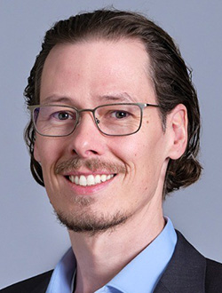 Dr. Thomas Fischer, Bank-IT, Sourcing & Banking Operation, Dozent & Projektleiter am Institut für Finanzdienstleistungen Zug IFZ der Hochschule Luzern