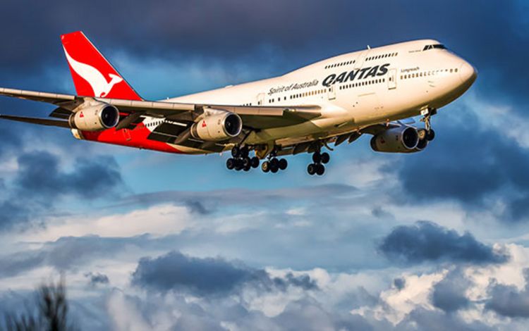 Boeing 747 im Landeanflug auf Sydney
